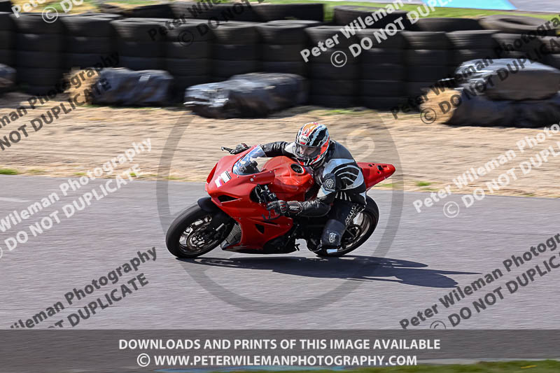 enduro digital images;event digital images;eventdigitalimages;lydden hill;lydden no limits trackday;lydden photographs;lydden trackday photographs;no limits trackdays;peter wileman photography;racing digital images;trackday digital images;trackday photos